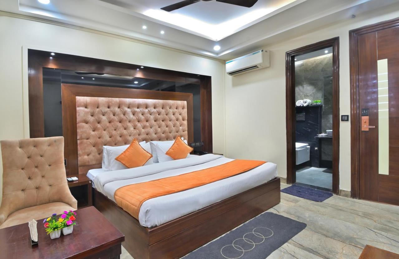 Hotel Vanson Delite - New Delhi Railway Station Buitenkant foto