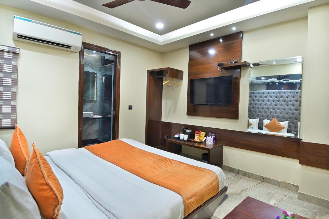 Hotel Vanson Delite - New Delhi Railway Station Buitenkant foto