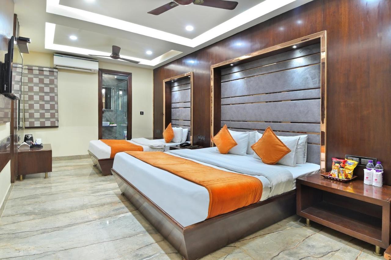 Hotel Vanson Delite - New Delhi Railway Station Buitenkant foto
