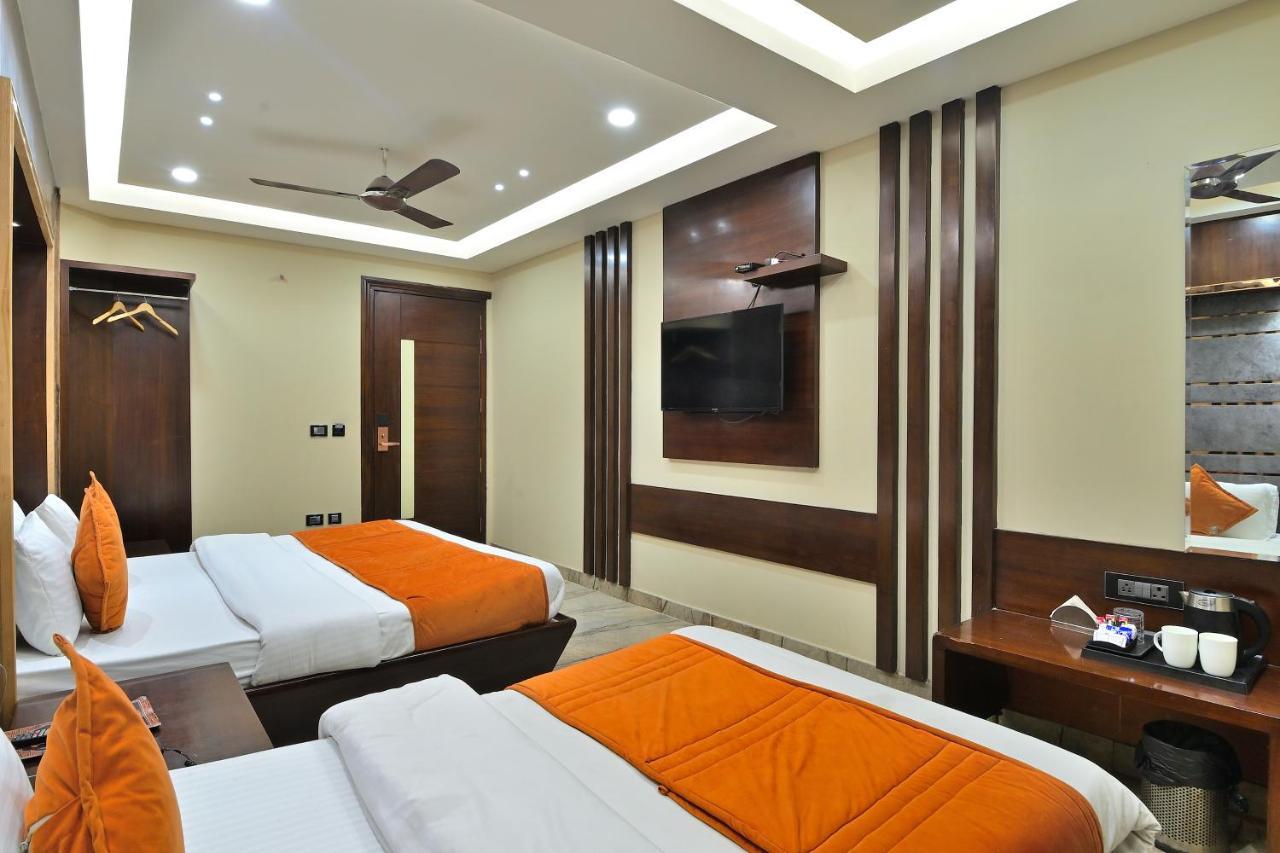 Hotel Vanson Delite - New Delhi Railway Station Buitenkant foto