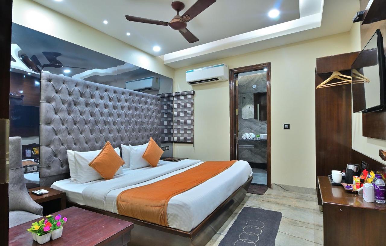 Hotel Vanson Delite - New Delhi Railway Station Buitenkant foto